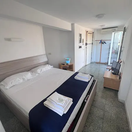 Con Ampio Terrazzo Апартаменты *